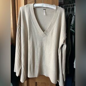 Free People Relaxed V-Neck Sweater in Light Beige